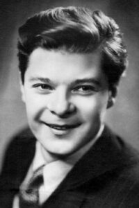 Александр Михайлов