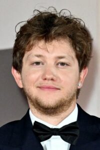 Антони Бажон