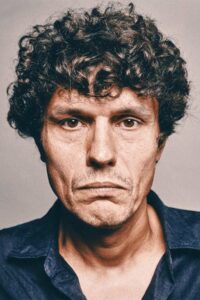 Юліан Постелніку